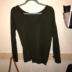 Super Cute AEO Sweater